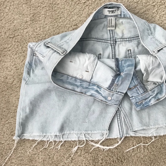 Cute Distressed Denim Skirt! - Picture 3 of 3